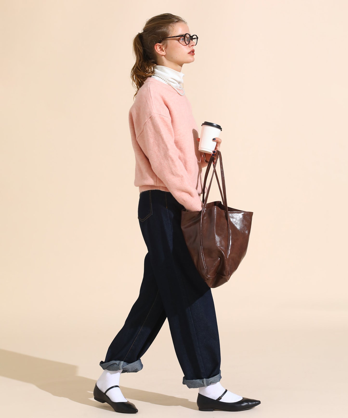 クルーネックプルオーバーニット