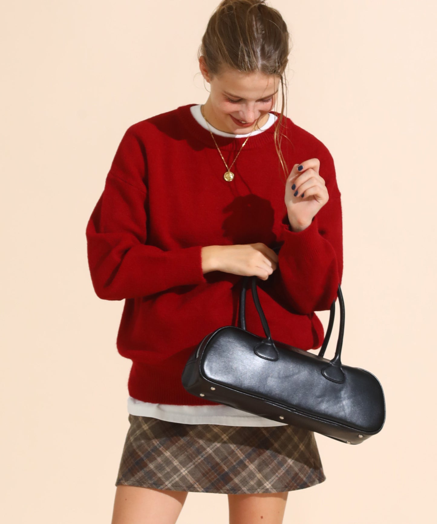 クルーネックプルオーバーニット