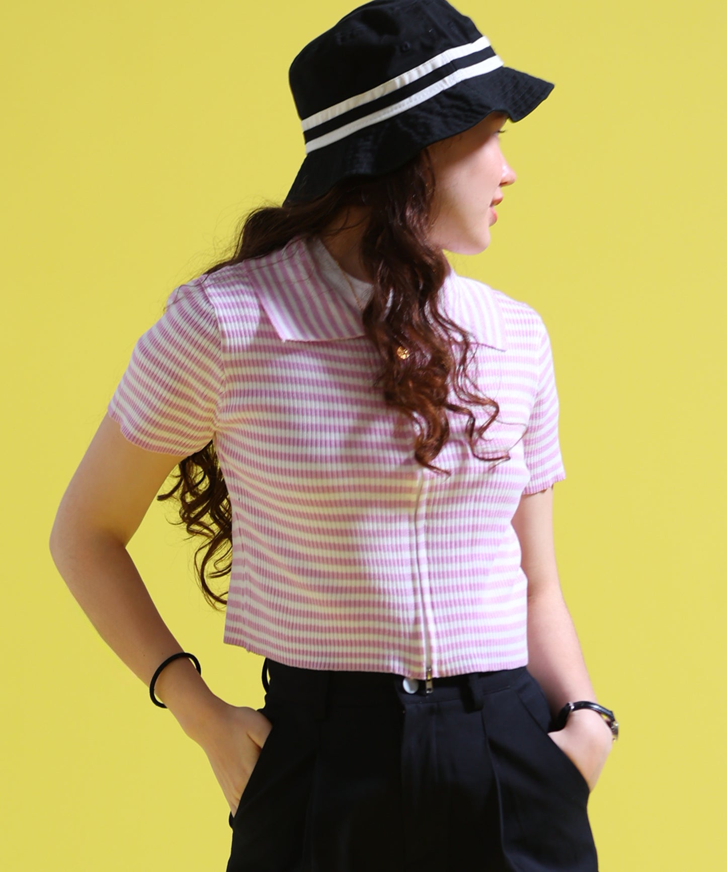 ジップアップボーダーサマーニット